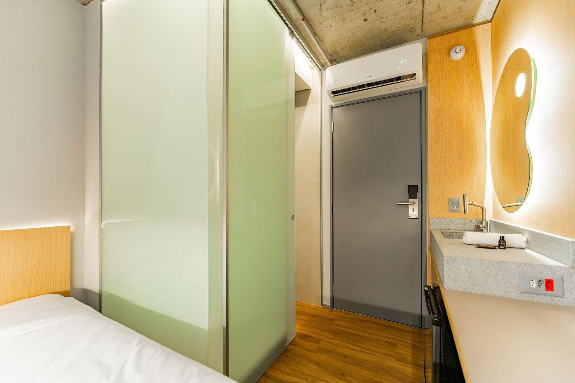 Apartment Linked Batel By Xtay - Experiencia Moderna E Conectada A Passos Do Hard Rock